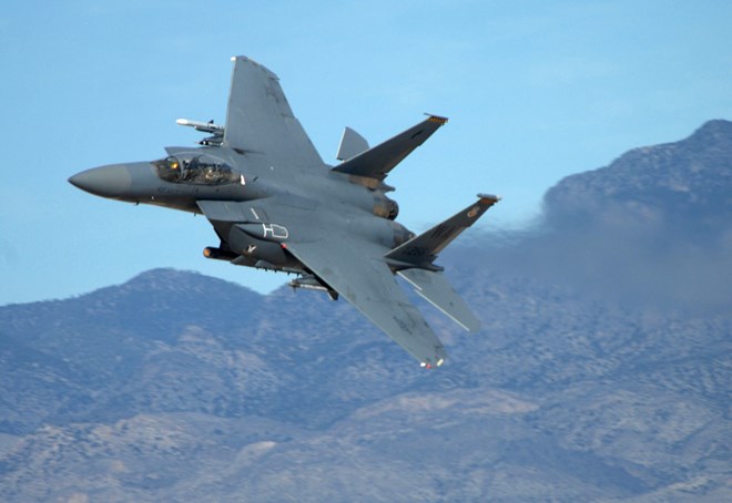 F-15 Eagle có thể tiêu diệt được vệ tinh nếu như nó được trang bị tên lửa thích hợp.